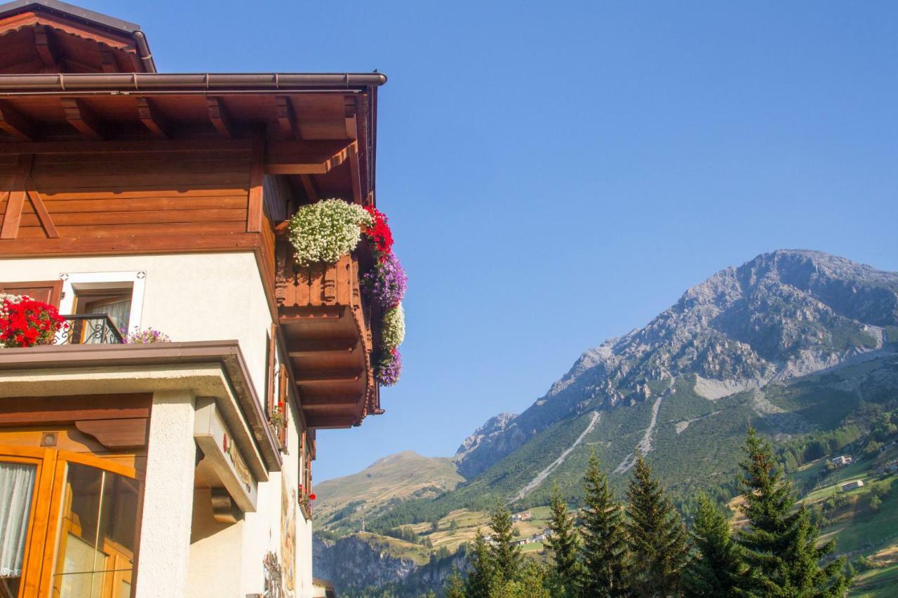 Rosengarden Alpine Residence Pradelle 外观 照片